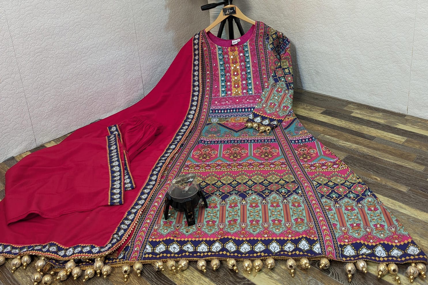 HEAVY FANCY PAIR WITH DUPATTA SET